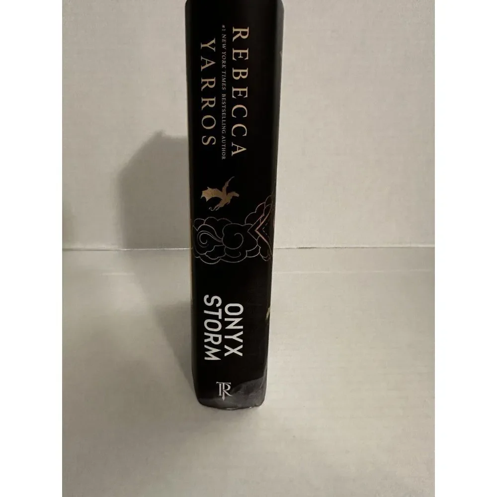 ONYX STORM Target Hardcover Edition By Rebecca Yarros‎ - Standard BRAND NEW